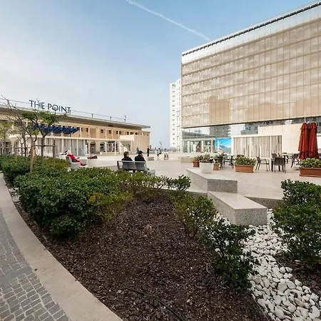 2br Great Location With Terrace