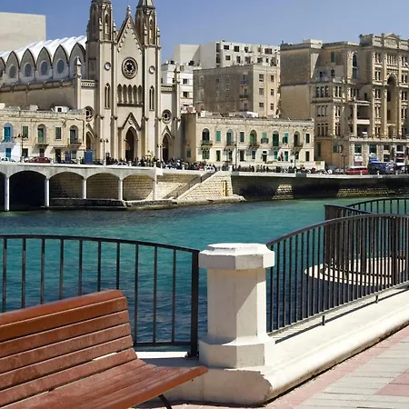 Apartment 2br Great Location With Terrace *