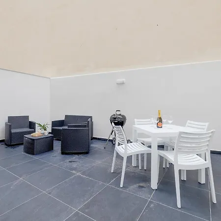 2br Great Location With Terrace *