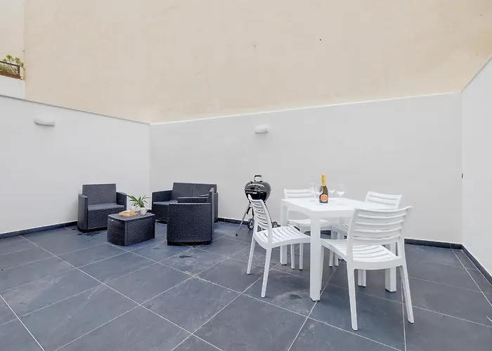 2br Great Location With Terrace *